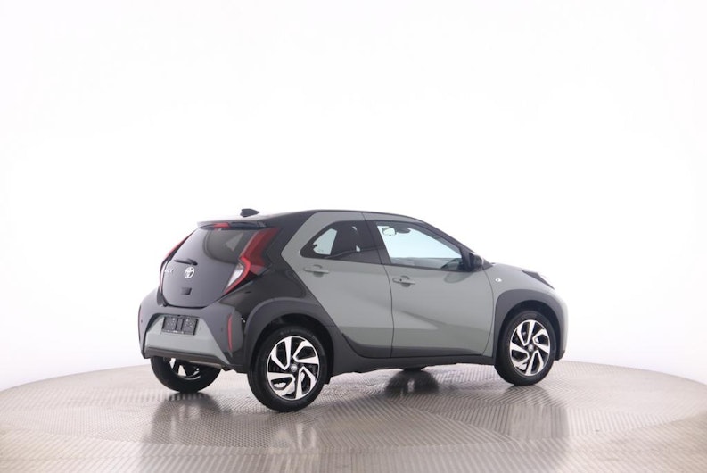 Vehicle image TOYOTA AYGO X