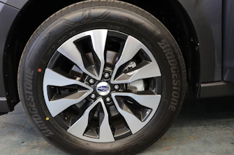 SUBARU OUTBACK 11