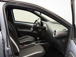 https://vehicle.imgix.net/3976598/d15fc71c-42d7-49a8-8efe-f736f08db355.jpg