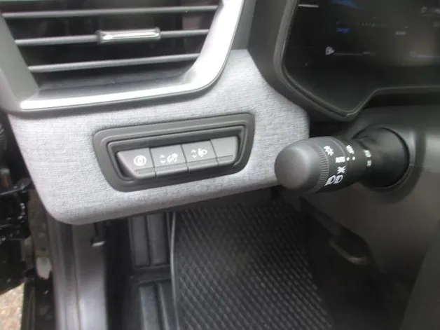 Mitsubishi Colt 1.6 HEV Invite+