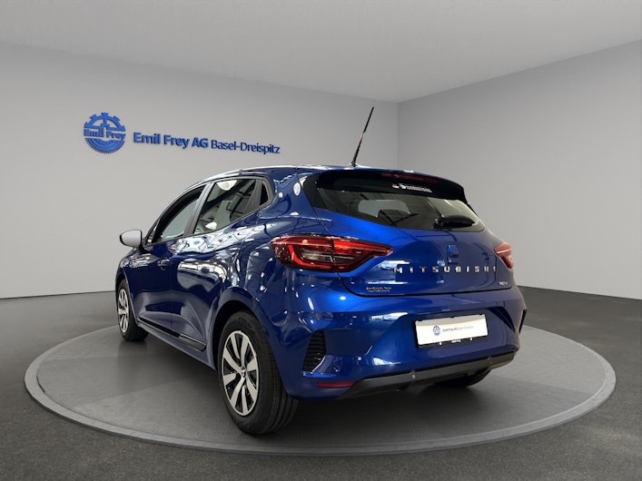 Vehicle image MITSUBISHI COLT