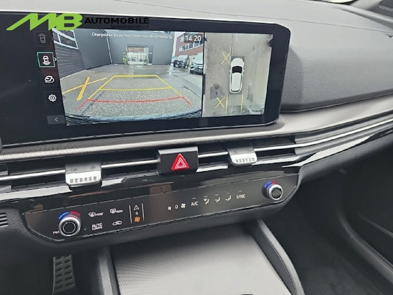 Vehicle image 12 Vehicle image 12