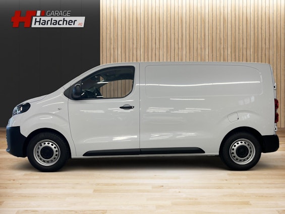 Vehicle image 19 Vehicle image 19