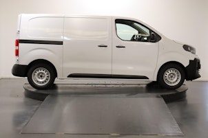 Vehicle image OPEL Vivaro Cargo 1.5 D 120 S/S