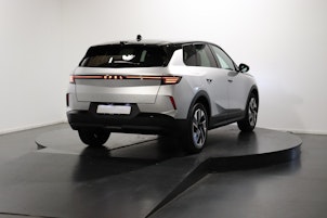 Vehicle image OPEL Grandland 1.2 T HEV GS