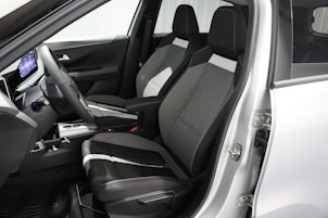 Vehicle image OPEL Frontera 1.2 T HEV 145 GS