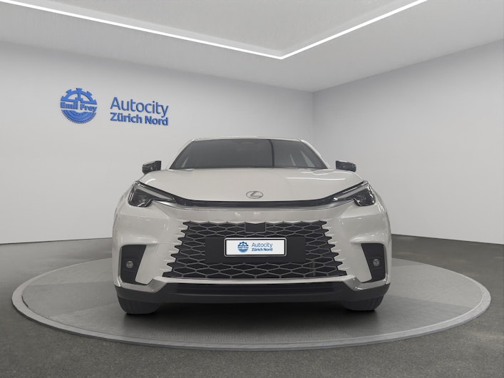 Vehicle image LEXUS LBX