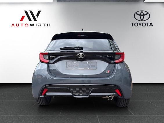 Vehicle image 5 Vehicle image 5