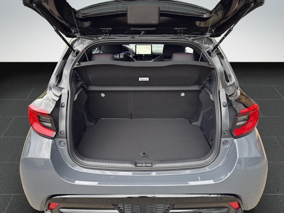 Vehicle image 17 Vehicle image 17