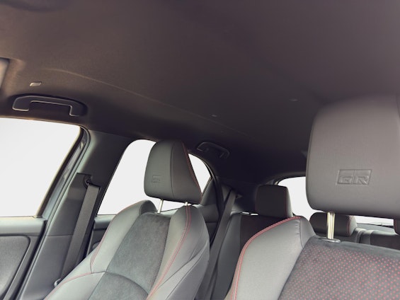 Vehicle image 19 Vehicle image 19