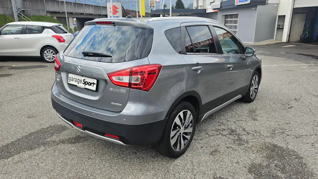 Suzuki SX4 S-Cross 1.4 T Compact Top 4x4