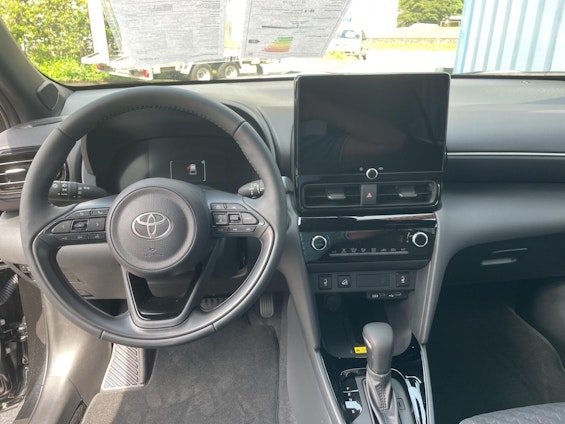 Vehicle image 11