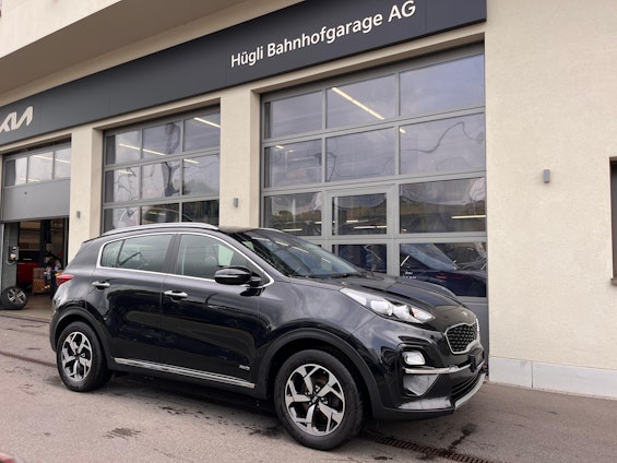 First vehicle image