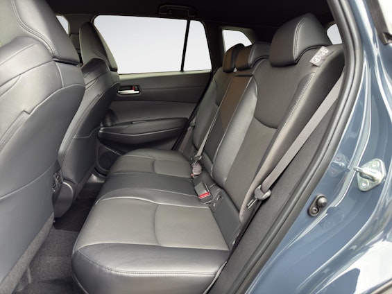 Vehicle image 14