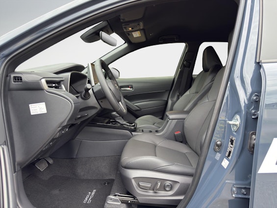 Vehicle image 8 Vehicle image 8