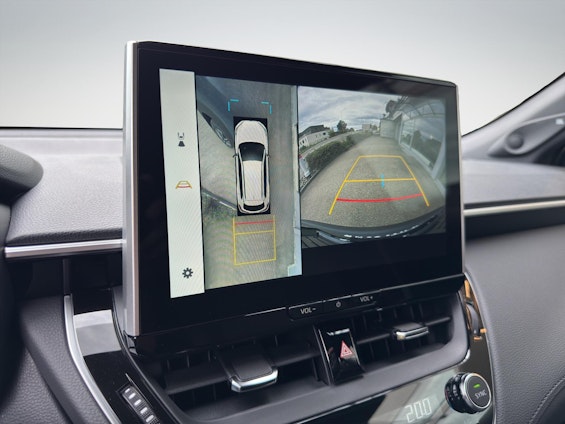 Vehicle image 13 Vehicle image 13