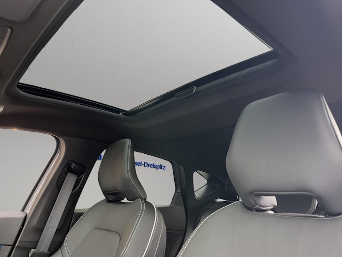 Vehicle image MITSUBISHI ASX