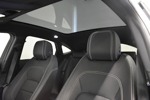 Vehicle image JAGUAR E-Pace 1.5 T 300e R-Dynamic SE AWD