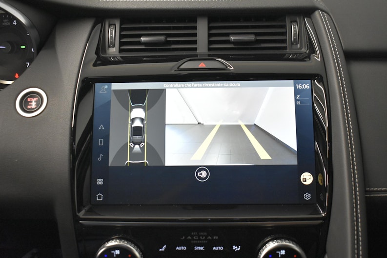 Vehicle image JAGUAR E-PACE