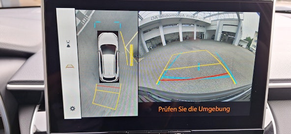 Vehicle image 8 Vehicle image 8