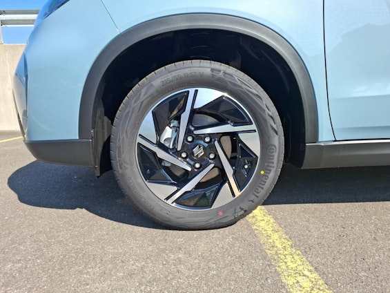 Vehicle image 13 Vehicle image 13