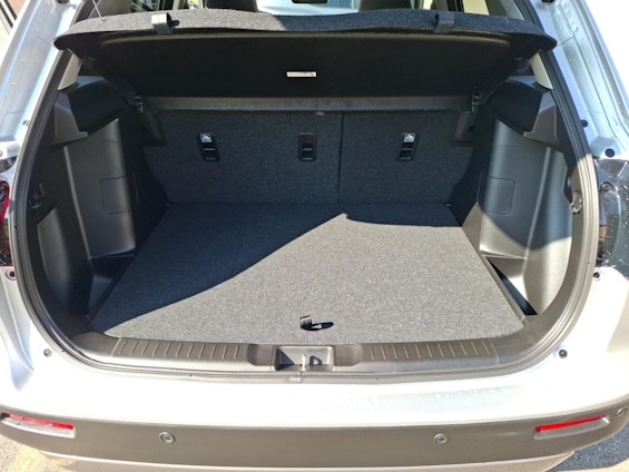 Vehicle image 12 Vehicle image 12