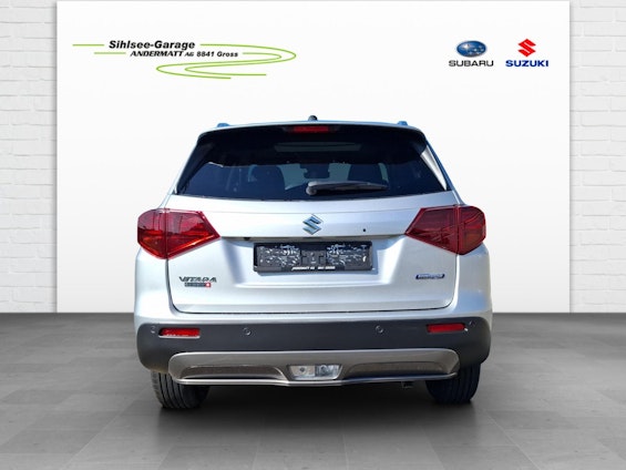 Vehicle image 4 Vehicle image 4