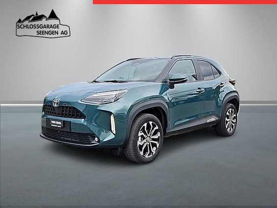 First vehicle image
