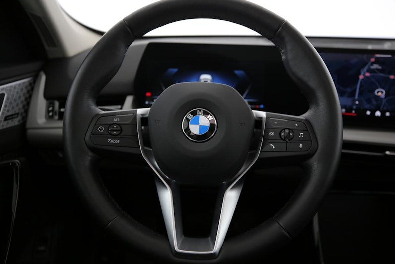 Vehicle image BMW X1