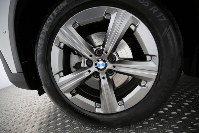 Vehicle image BMW X1
