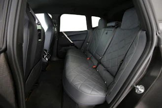 https://vehicle.imgix.net/3977282/0e5e1d99-6e59-4d43-918f-08c2d3956042.jpg
