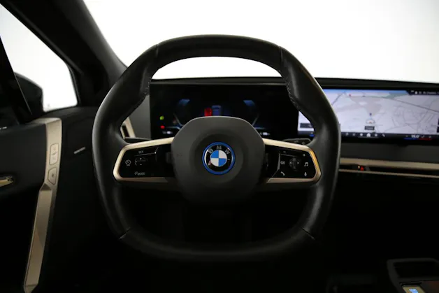 BMW iX M60