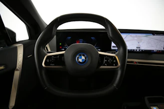 https://vehicle.imgix.net/3977282/b0860a1f-19e1-4a80-b95e-32238cad6245.jpg