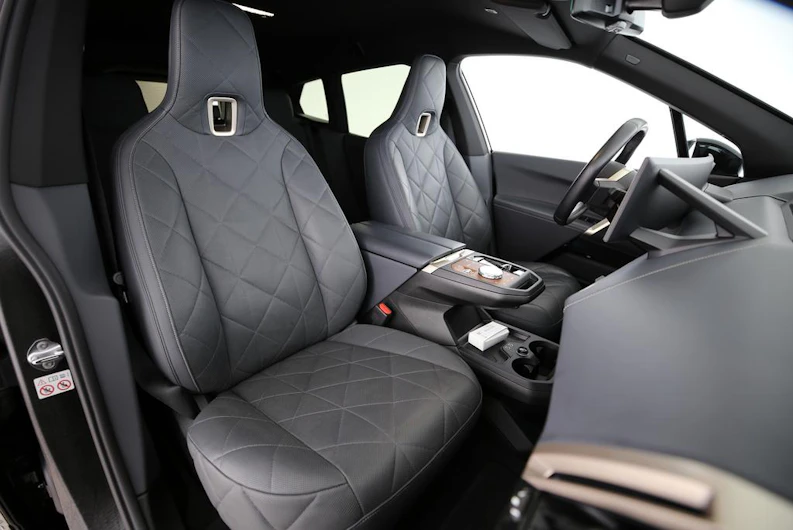 immagine del veicolo BMW iX