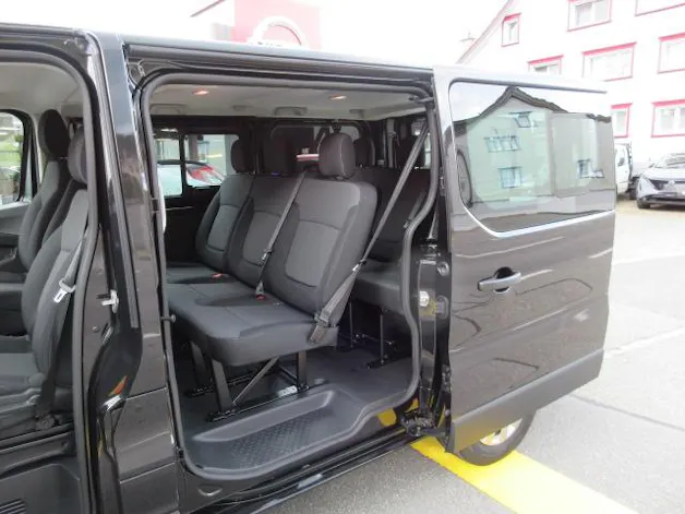 Nissan Primastar Kombi 2.8 t L1 H1 2.0 dCi 150 N-Connecta 9P