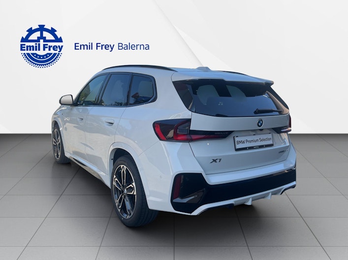 Vehicle image BMW X1