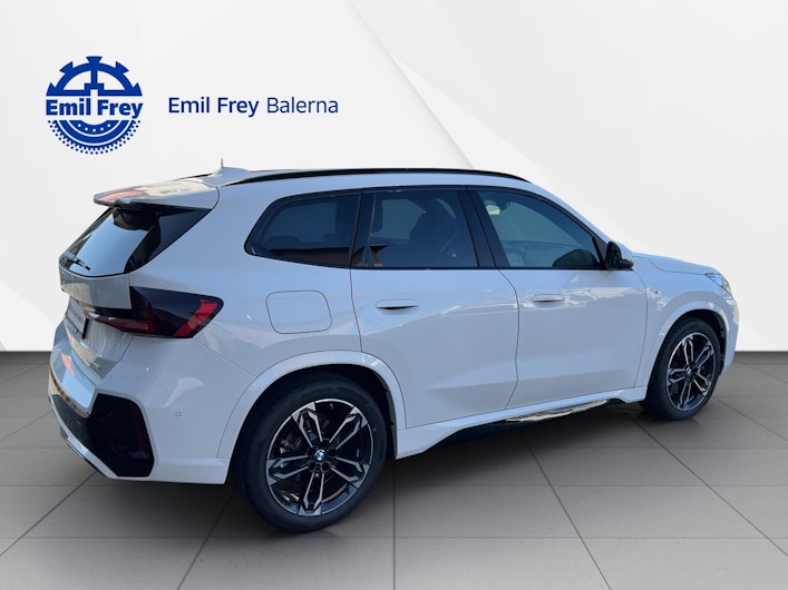 Vehicle image BMW X1