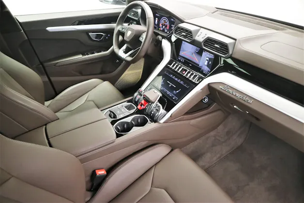 Lamborghini Urus E-Gear