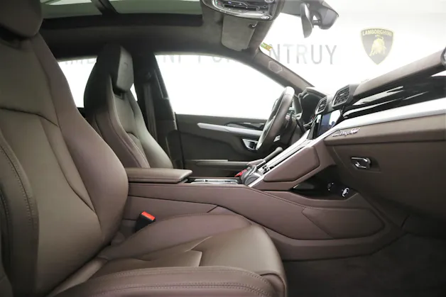Lamborghini Urus E-Gear