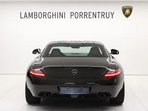Mercedes-Benz SLS 63 AMG Speedshift