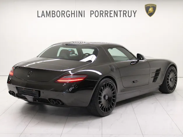 Mercedes-Benz SLS 63 AMG Speedshift