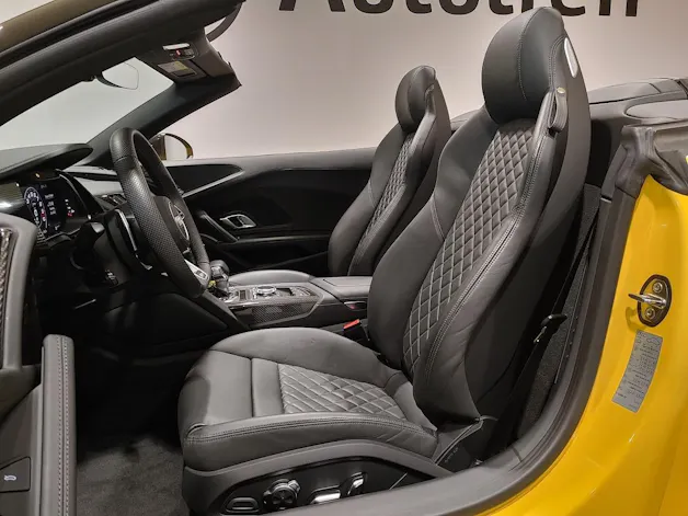 Audi R8 Spyder RWD S-Tronic