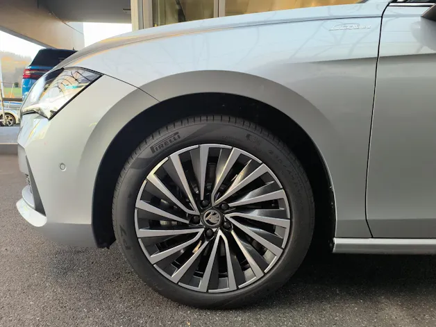 Škoda Superb Combi 2.0 TSI L&K 4x4 DSG