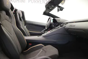 Lamborghini Aventador LP780-4 Ultimae Roadster E-Gear