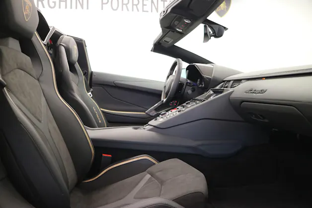 Lamborghini Aventador LP780-4 Ultimae Roadster E-Gear