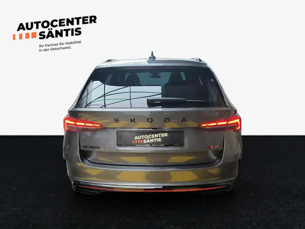 Škoda Octavia Combi 2.0 TSI DSG RS