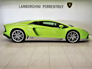 Lamborghini Aventador LP700-4 Miura Edition