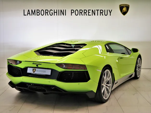 Lamborghini Aventador LP700-4 Miura Edition