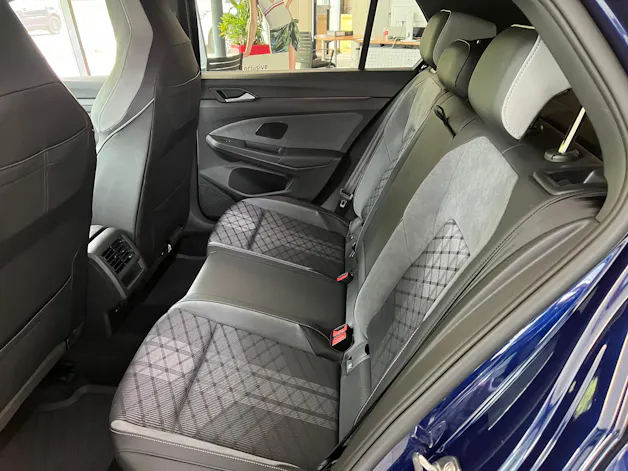VW Golf 2.0 TSI R-Line DSG 4 Motion