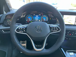 VW Golf 2.0 TSI R-Line DSG 4 Motion
